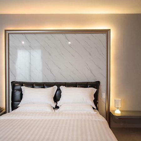 The Valen Resort Bangkok Buitenkant foto